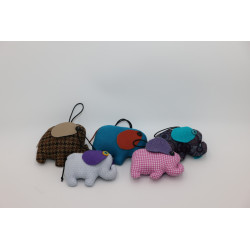 Raktų pakabukai drambliukai