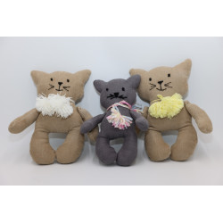 Pliušiniai kačiukai